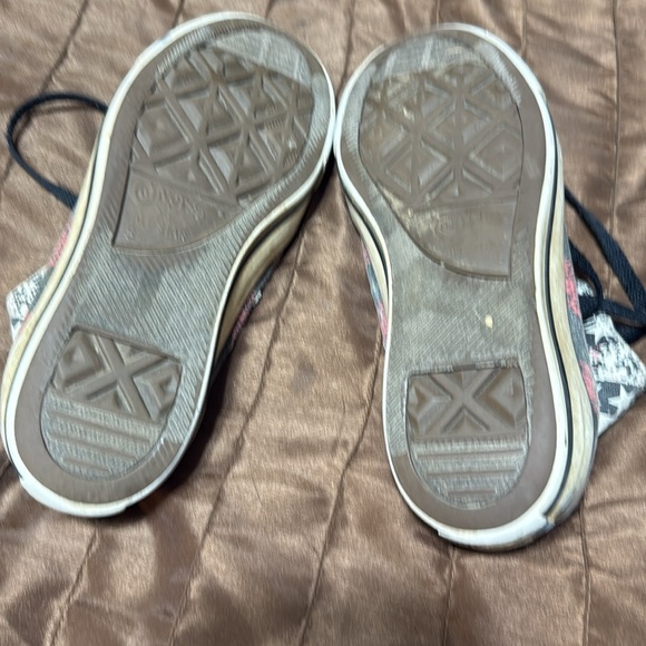 High Top Converse - Picture 2 of 4